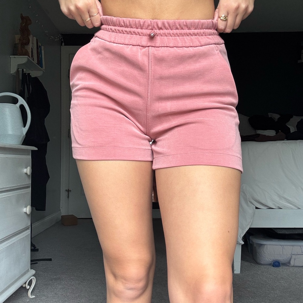 Lululemon softstream shorts